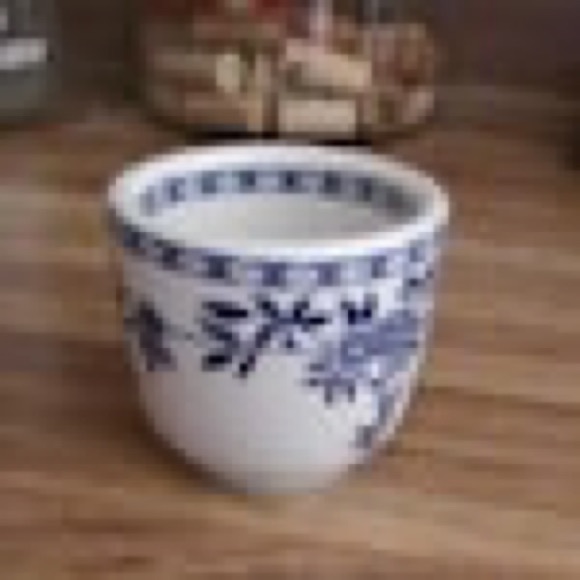 Vintage Sterling China Company TOWN Pattern Porcelain Tea Cup. - Picture 2 of 8